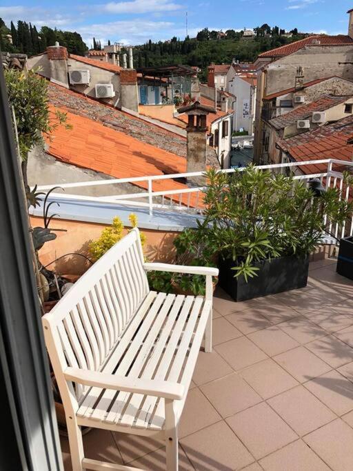 Tartini - Private Roof Terrace - Self Check-In Apartment Piran Bagian luar foto